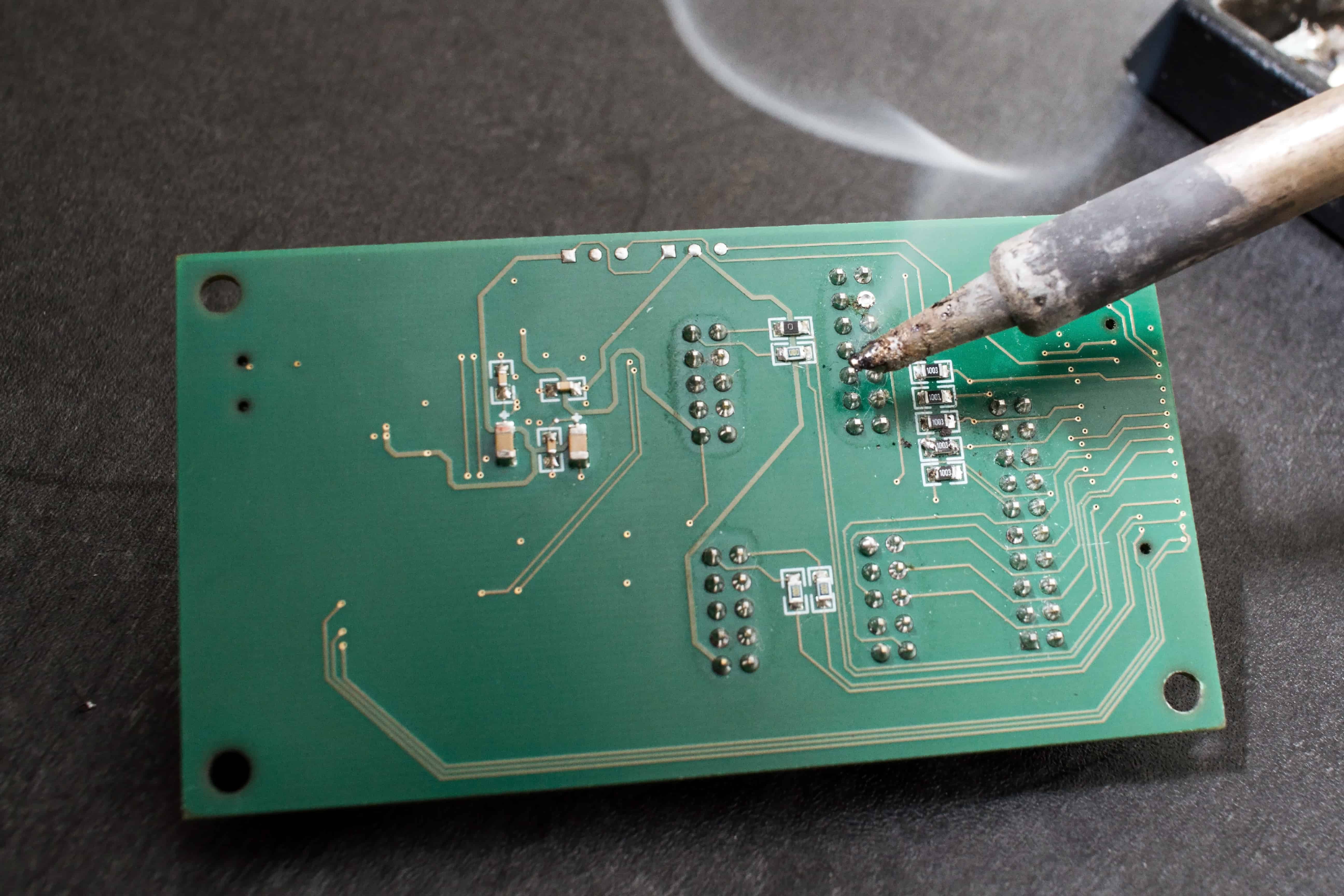 Vertrel SMT Defluxing and Precision Metal Cleaning